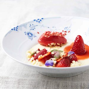 Jordbærdessert fra Holckenhavn Slot